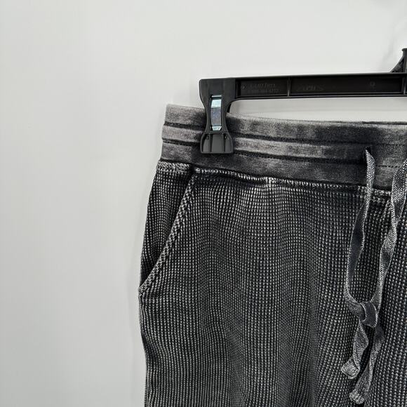 SPLENDID NWT Mineral Wash Waffle Knit Drawstring Shorts in Black  // XS - Picture 3 of 10